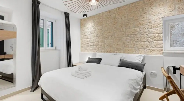 Studio In The Heart Of Sibenik Free Parking, Забронировать Отель Отели Шибеник 3 звезды, рядом с Sibenik Town Museum, 3*