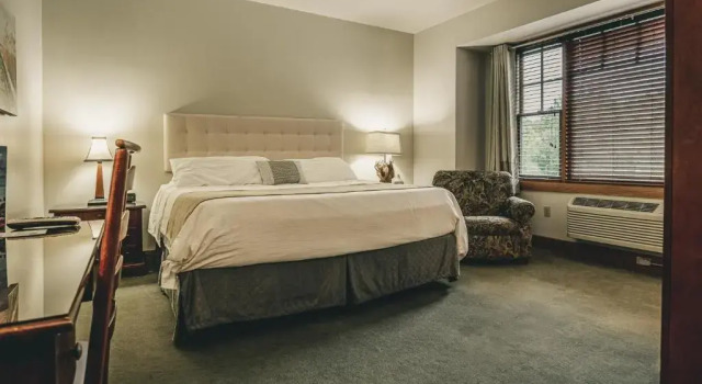 Номер Standard с видом на бассейн Nantahala Village