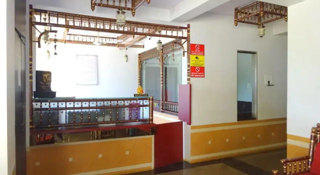 Hotel Kansar Palace, Prenota Hotel Saputara Maharashtra