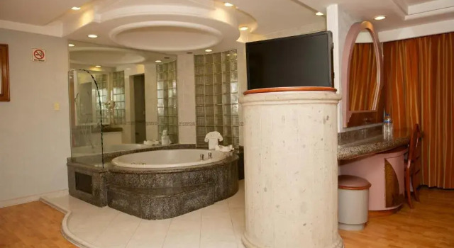 Люкс Hotel Cuba