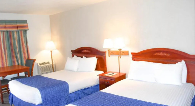 Двухместный номер Standard Attleboro Motor Inn