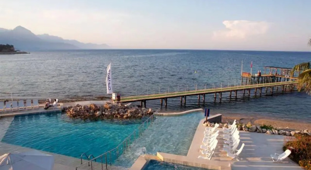 Club Med Kemer, Забронировать Отель Отели Кемер с бассейном, рядом с Пристань для яхт Кемера, Бассейн