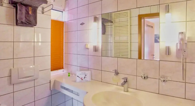 Одноместный номер Standard с балконом Hotel Maurer