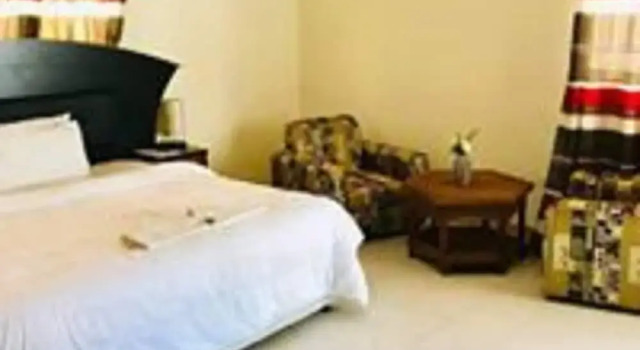 Moyo lodge