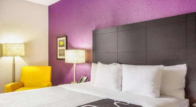 Номер Standard La Quinta by Wyndham Miami Lakes