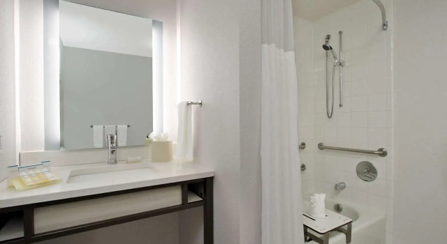 Номер Standard Hilton Garden Inn Columbus-University Area