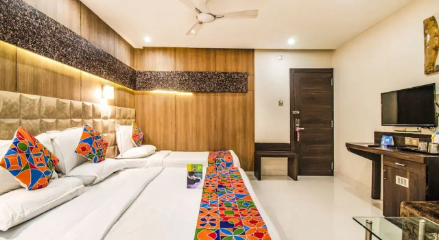 FabHotel Kiran Inn Tukoganj
