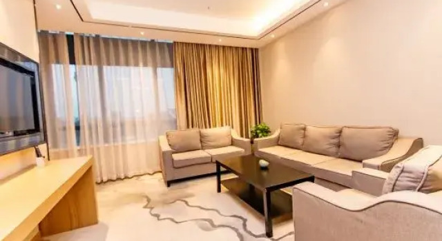 Luksusowy suite Fourseas Holiday Hotel