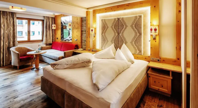 Двухместный номер Deluxe с балконом Hotel Neuhintertux 4 Sterne superior