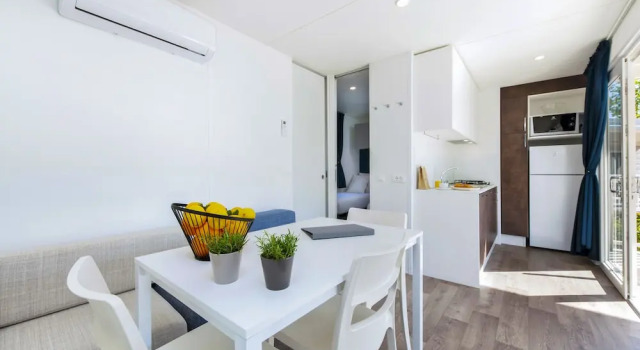 Komfortní pokoj Mobile Homes Polari