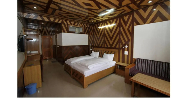 Kinner Villa, Varaa Villa Kalpa 