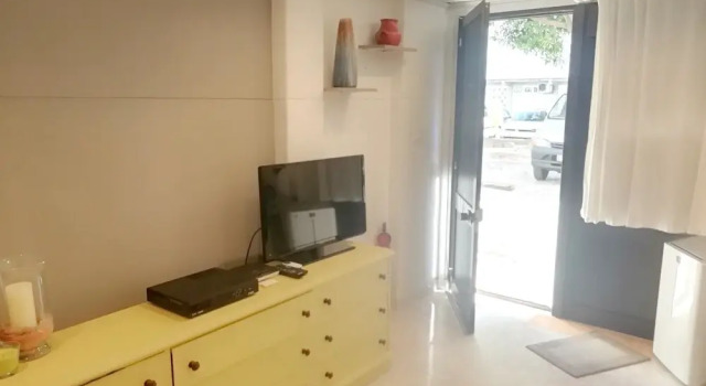 Studio in Estoril, With Wonderful City View and Wifi - 100 m From the, Забронировать Отель Отели Эшторил 3 звезды, рядом с Учебный центр Centro de Interpretação Ambiental da Pedra do Sal, 3*