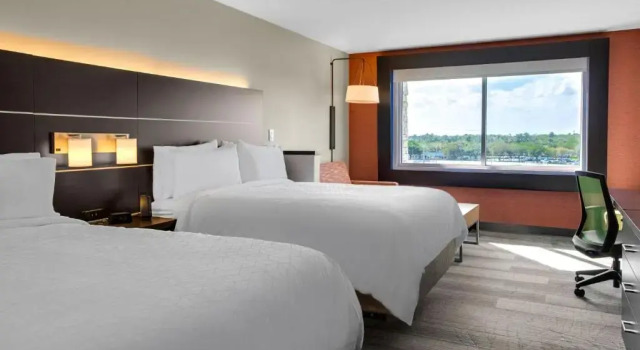 Четырёхместный люкс Holiday Inn Express & Suites Sanford - Lake Mary by IHG