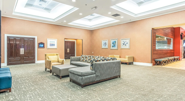 DoubleTree by Hilton Columbus, Buchen Sie Hotel Columbus Georgia