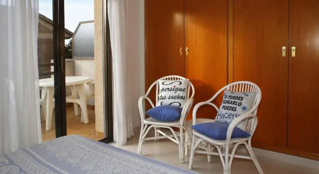 At162 Xiprés, Varaa Hotelli Hotellit Tarragonès uima-altaalla, Uima-allas