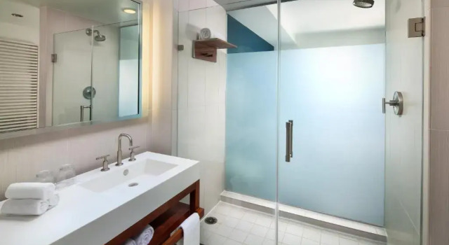 Двухместный номер Cool Corner с балконом и oceanfront W Fort Lauderdale