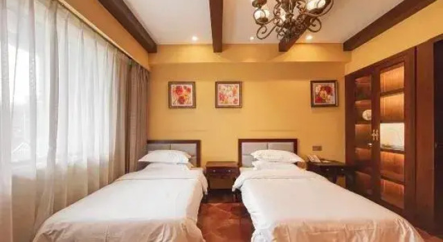 Люкс Rain Wood Town Hotel Resort of Yuntai Mountain