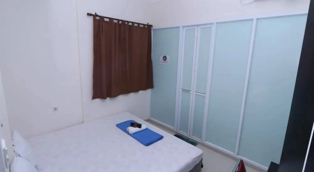 Номер Standard Kamar Keluarga Tanah Abang