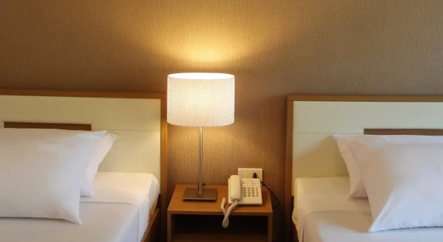 Korat Resort Hotel, Varaa Lomakeskus Hotellit North-Eastern Thailand pysäköinnillä, Pysäköinti