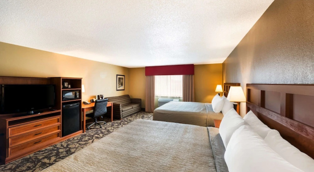 Полулюкс Best Western Derby Inn