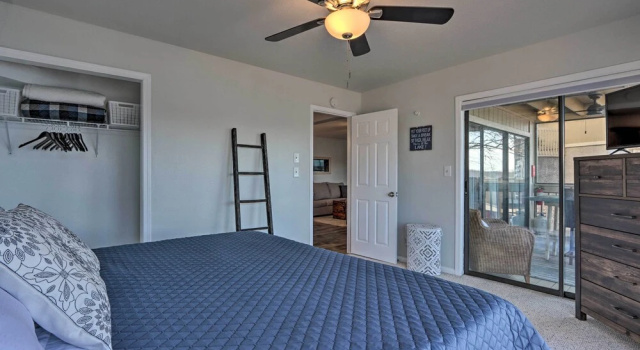 Апартаменты Scenic, Convenient Lake of the Ozarks Resort Condo