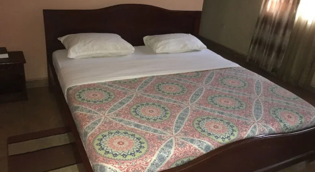 Bamfort Hotels Limited, Đặt Khách sạn Otan Ayegbaju 