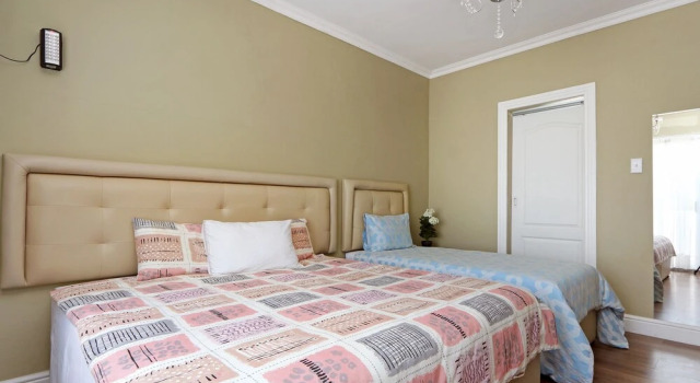Camdene Guesthouse, Забронировать Отель Отели Cape Peninsula с завтраком, Завтраки