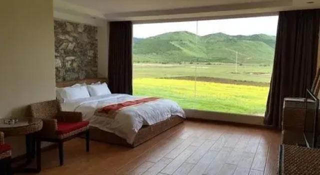 Dream House Inn, Prenota Hotel Shangri-La Yunnan