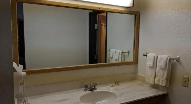 Люкс Boarders Inn and Suites by Cobblestone Hotels - Ripon
