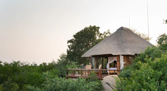 Коттедж с балконом Elephant Game Lodge