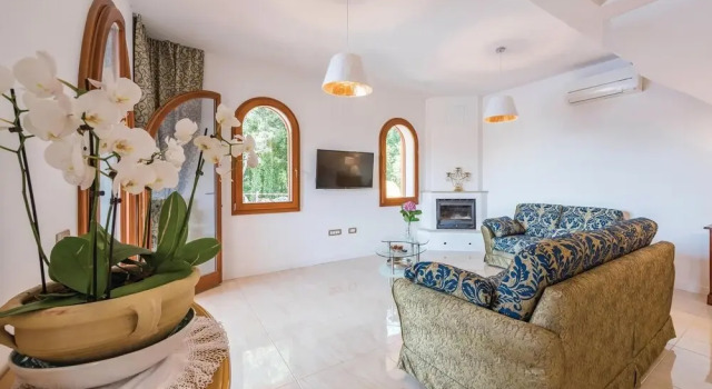 Stunning Home in Vabriga With Wifi and 3 Bedrooms