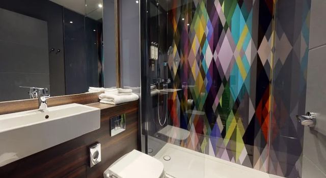 Standaard Tweepersoons Familie kamer Village Hotel Maidstone