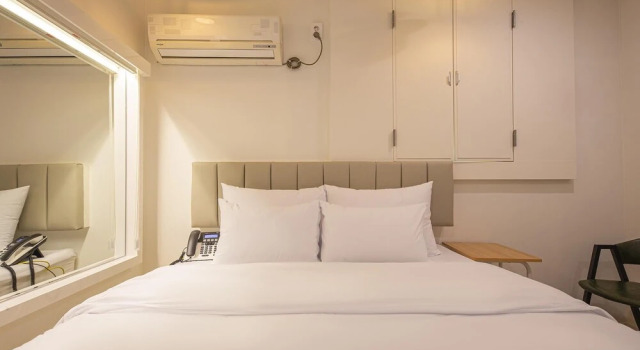 Cheonan Honeymoon Motel, Prenota Motel Hotel economici a Cheonan