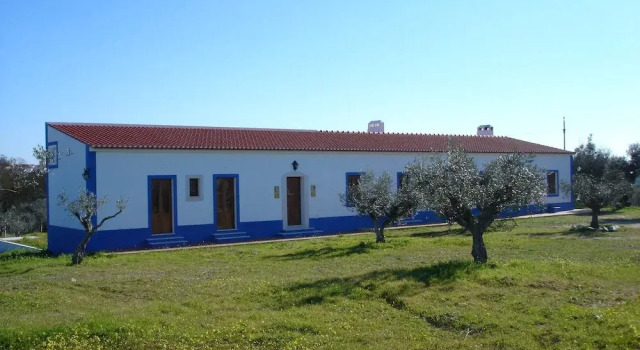 House With 4 Bedrooms in Vidigueira, With Wonderful Mountain View and, Book Hotel Vidigueira Baixo Alentejo
