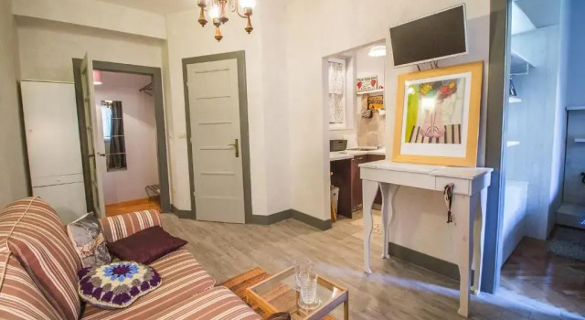 Апартаменты Shades Of Grey Apartments