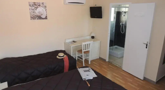 Четырёхместный номер Standard Auberge des Charmilles