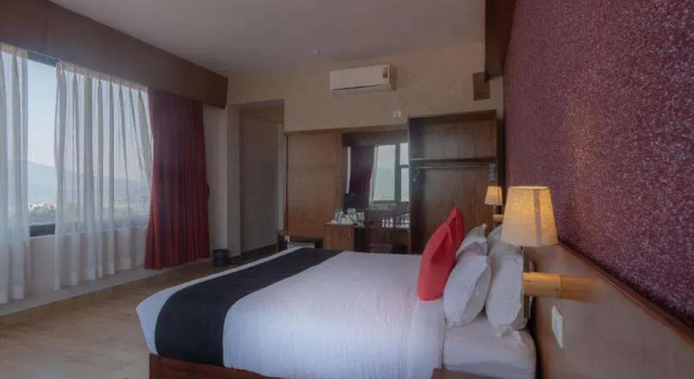 Seven Lakes Resort, Prenota Resort Hotel a Gandaki Pradesh Province con colazione, Colazione