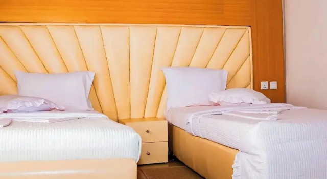 Komfort Zimmer Netluna Villa Hotel & Tours