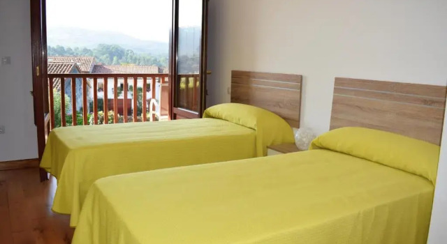 Alojamientos La Nogalera, Rezerwuj Hotel  
