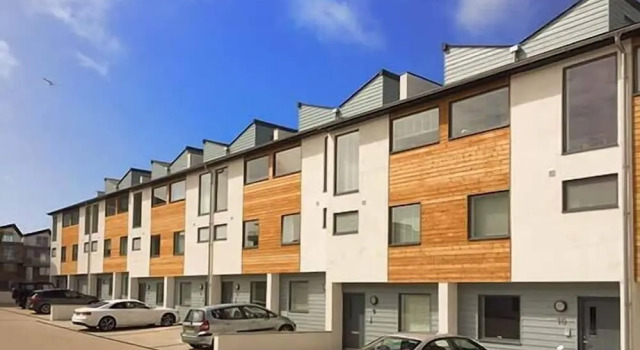 3 Quay Court