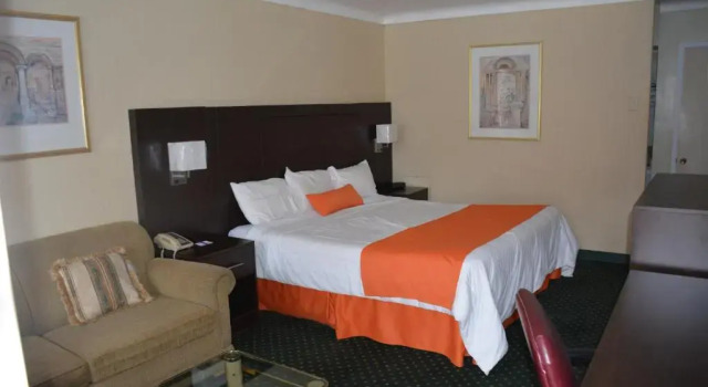 Номер Standard Knights Inn North Bay