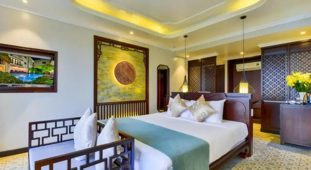 Двухместный номер Luxury с балконом и с видом на реку Laluna Hoi An Riverside Hotel & Spa