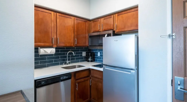 Люкс Staybridge Suites Phoenix Glendale Sports Dist by IHG
