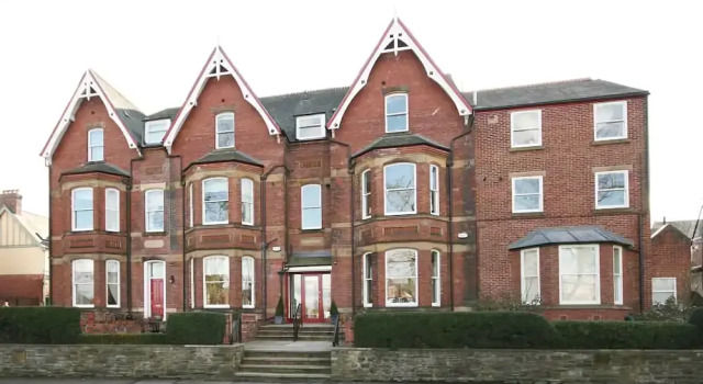 Langton Court Apartment