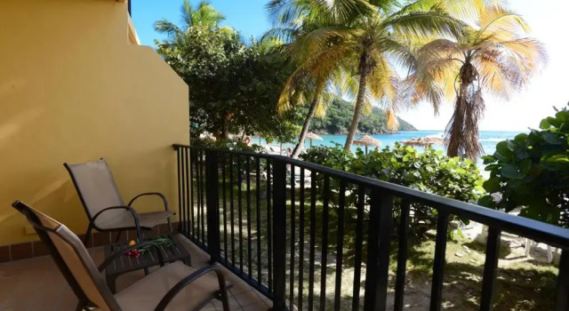 Четырёхместный номер Standard рядом с пляжем Emerald Beach Resort
