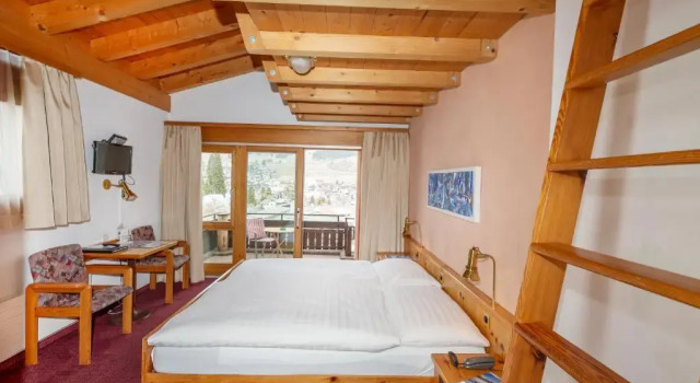 Семейный номер Standard T3 Hotel Mira Val