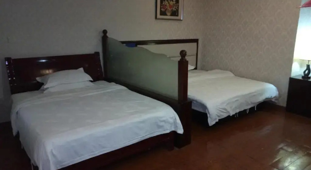 Семейный номер Deluxe Guangzhou Haiyue Hotel