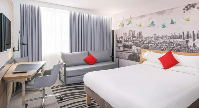 Двухместный номер With Convertible Sofa Superior Novotel London Excel