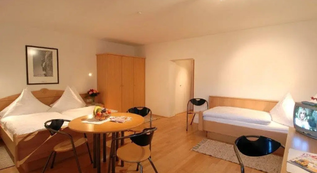 Mauth, Prenota Hotel St. Johann in Tirol 