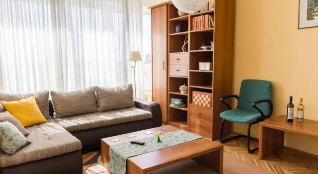 Апартаменты Sunny Apartment